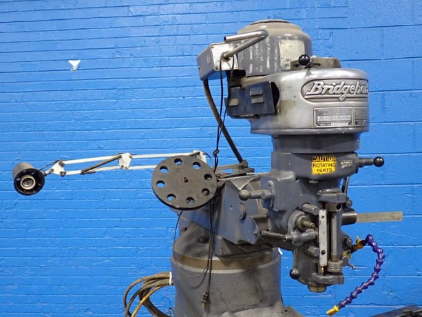 Bridgeport, Vertical Mill, w/Attached Light, 9" x 42" Table, 1 HP, 220/440 V - Image 2