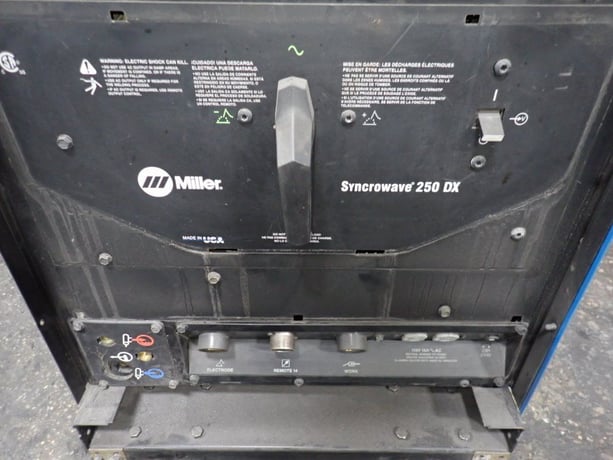 Miller #SyncroWave-250-DX, Welder, 310 Amps, 17 VDC, 200/230/460 VAC - Image 4