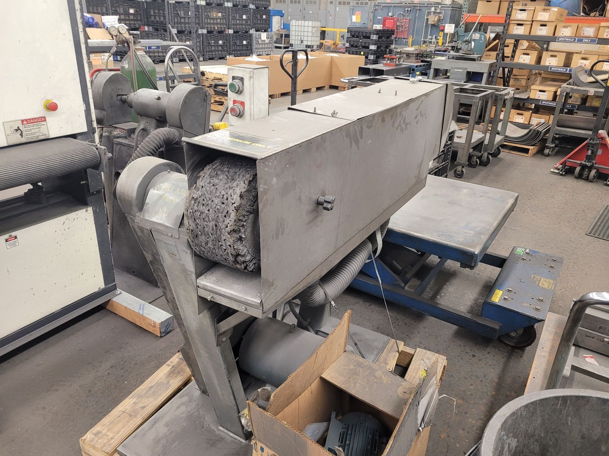 MDES, buffers, 6" W x 60" L belt, 7.5 HP, 1740 RPM, 220-440 V., 3 Phase - Image 8