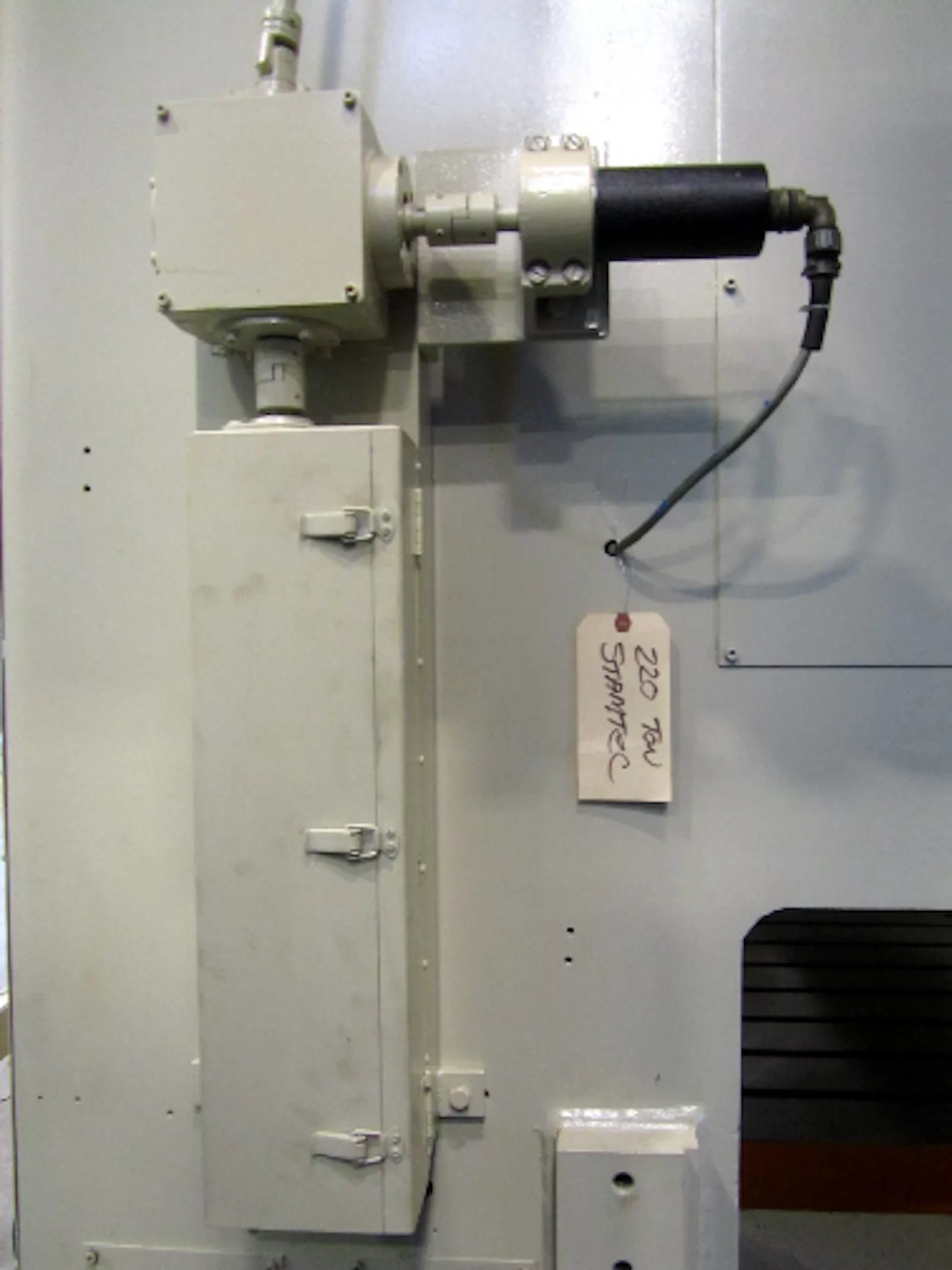 220 Ton, Stamtec #S2, 3.94" stroke, 20.7" Shut Height, 72" x48" bed, 60-120spm, recond' d, under power price - Image 10
