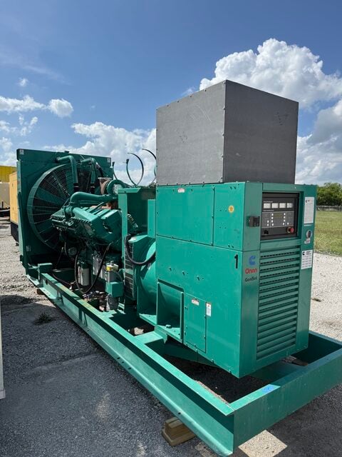 1250 KW Cummins #1250DFLC, Diesel Generator Set, 1800 RPM, 480 Volts, 1550 hours, 1994 - Image 2