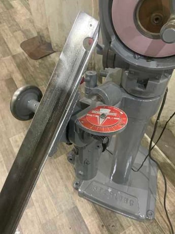 1/8" to 2-1/2" Sterling #DG, Drill Grinder w/ Stand, 24" drill length, 6" x 1" grinding wheel, 1/2 HP, 3450 - Image 4