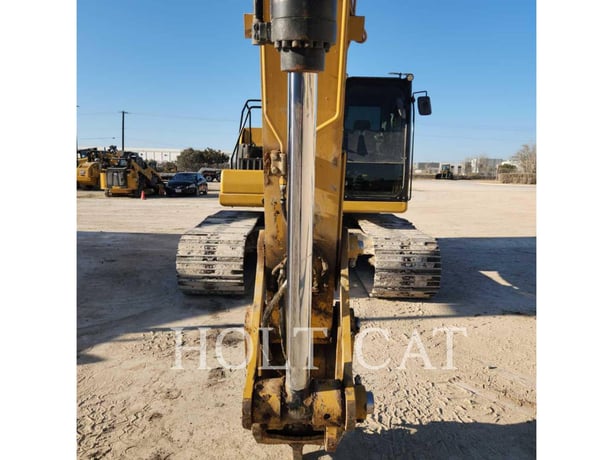 Caterpillar 320, Crawler Excavator, 2426 hours, S/N: MYK10765, 2022 - Image 3
