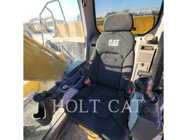 Caterpillar 320, Crawler Excavator, 2426 hours, S/N: MYK10765, 2022 - Image 7