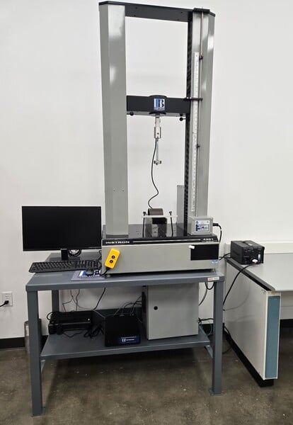 1125 lbf. (5kN) Instron #4201, electro mechanical Unispace tension & compression testing machine, 48" test - Image 1