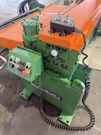 48" x 18" gauge Bradbury Boss, coil straightener, (5) 3" work roll diameter, 36" passline, 80-220 FPM - Image 4