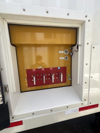 800 KW Caterpillar #C27, Portable Diesel Power Module, 30' Sound Attenuated Container, 1200-gallon double - Image 9
