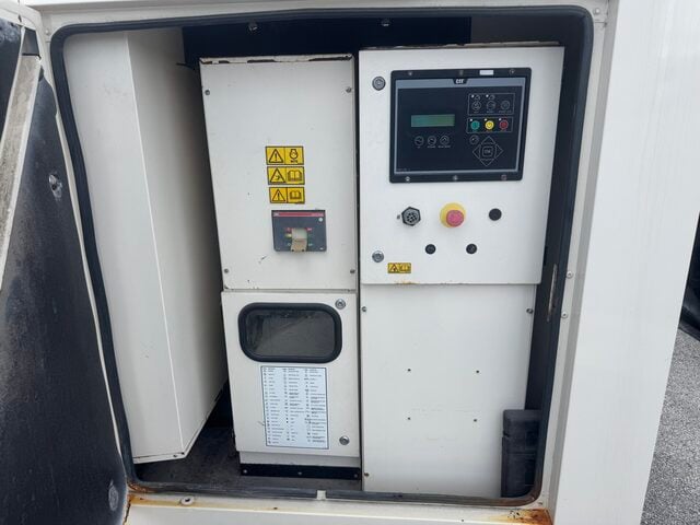 400 KW Caterpillar #XQ400, Diesel Generator Set, Sound Attenuated Enclosure, 628 HP CAT C15 Engine, 1800 RPM - Image 9