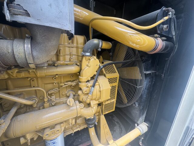 400 KW Caterpillar #XQ400, Portable Diesel Generator Set, 470-gallon base fuel tank, 1800 rpm, Multi Voltage - Image 8