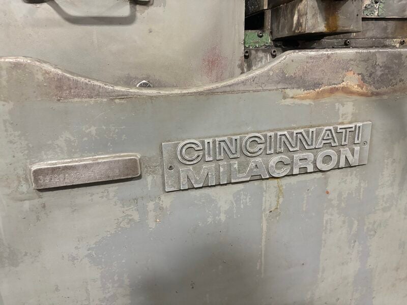 Cincinnati Milacron #Cinco-15, centerless grinder, 4" work diameter, 8 x 24 x 12 wheel, 1979 - Image 3
