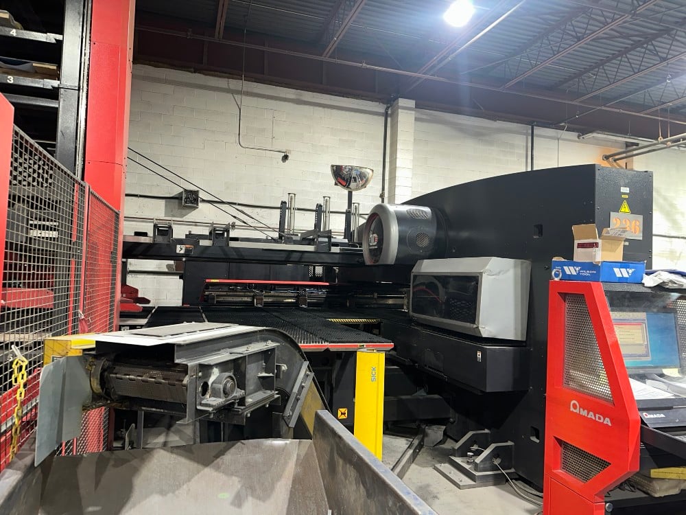 Amada #EMLK3610NT, laser / punch combo, 33 ton, 5' x 10' sheet, 58 station, 4 automatic index, 4000 watt - Image 5