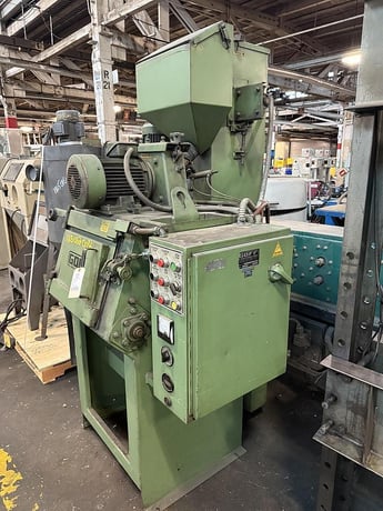 1.5 cu.ft. Goff #1.5BB, Tumblast Shot Blast Machine, 5 HP direct drive wheel unit - Image 1