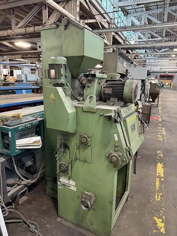 1.5 cu.ft. Goff #1.5BB, Tumblast Shot Blast Machine, 5 HP direct drive wheel unit - Image 2