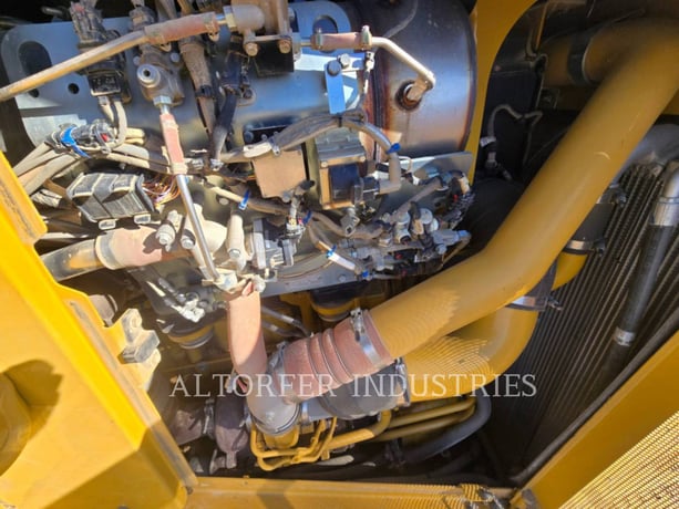 Caterpillar D8T, Crawler Dozer, 684 hours, S/N: AW401685, 2022 - Image 7