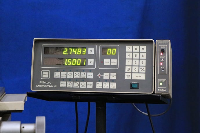 24" Mitutoyo #PV-600, vertical projection floor type optical comparator, 10X lens, Mitutoyo Micropak 2-Axis - Image 4