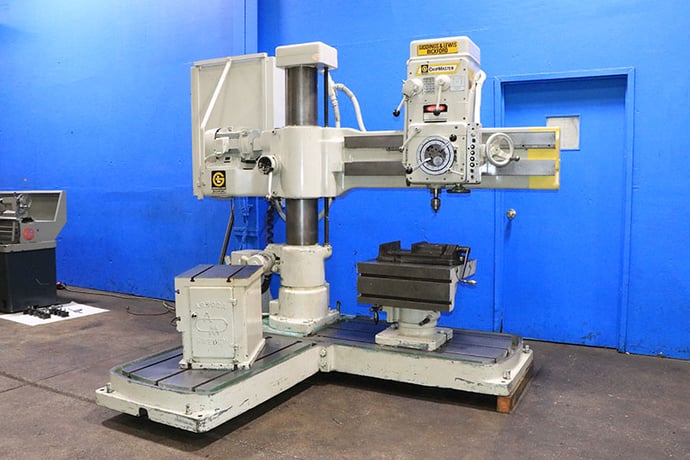 4' -9" Giddings & Lewis Bickford #ChipMaster, radial drill, right angle base, 2 box table, #4MT, 1983 - Image 3