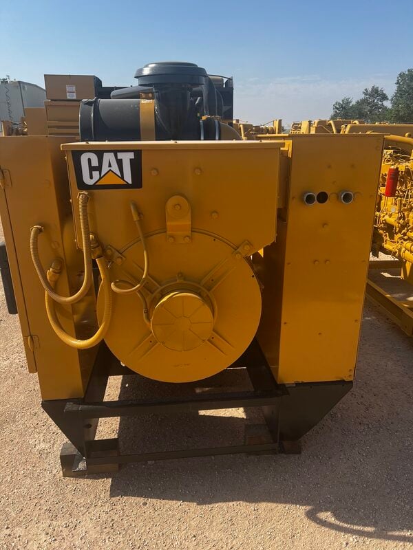 600 KW Caterpillar #C18, diesel generator set, 480 Volts, 3-phase, 8022 hours, 1800 RPM, Tier 3, 2017 - Image 3