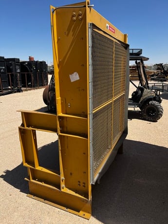 750 KW Caterpillar #D3508, diesel generator set, 1025 hours, 1106 HP @ 1800 RPM - Image 4