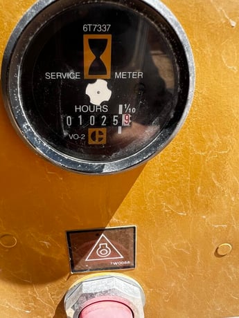 750 KW Caterpillar #D3508, diesel generator set, 1025 hours, 1106 HP @ 1800 RPM - Image 5