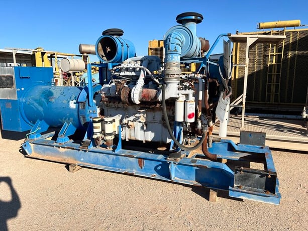 1493 BHP MTU #16V2000, diesel engine w/ radiator, 1800 RPM - Image 1