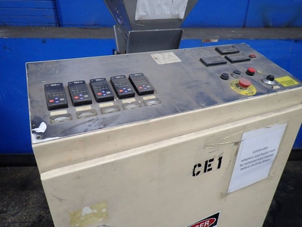 Novatec, Extruder, 18" x 18" x 21" Size, 5400 RPM, 230/460 V. - Image 3
