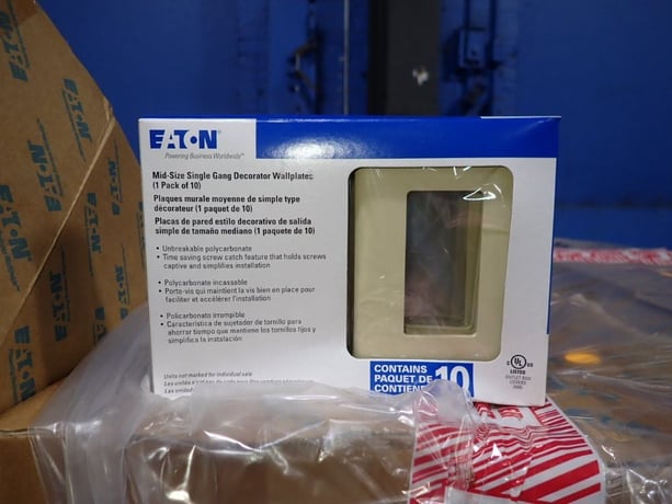 Eaton, PJ26V-10-L6V, Decorator Wall Plates, Mid-Size, Single Gang, (168 available) Boxes - Image 2