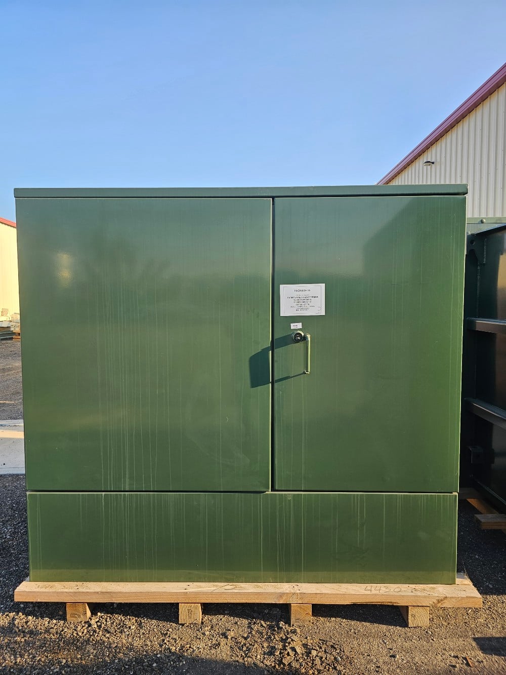 1500 KVA 13200 Delta Primary, 480Y/277 Secondary, IEN Hanchang, 7-Tap, T-Blade Switch, DOE 2016, UL Listed - Image 2