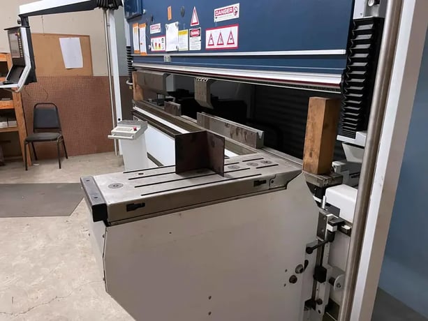 187 Ton, Trumpf #Trubend-5170, CNC press brake, 10' overall, 107" between housing, 16" throat, 24" open, 2012 - Image 8