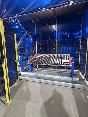 Yaskawa, dual robot weld cell, 45 lb payload, 123" horizontal reach, 221" vertical reach, 2023 - Image 7