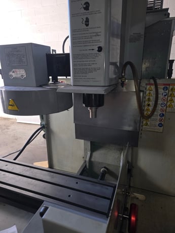 Haas #TM-1, CNC vertical machining center, 30" X, 12" Y, 16" Z, 4000 RPM, 10 automatic tool changer, 7.5 HP - Image 4
