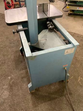 9" x 14-1/2" Roll-In #EF1459, vertical band saw, 30" x 18-1/2" table, 8-3/4" throat, 10' x 3/4" blade, 1995 - Image 2