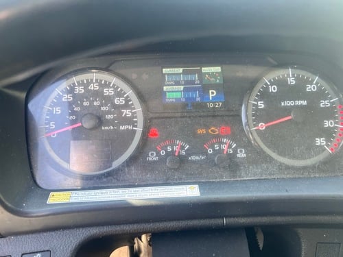 Hino #268, Box Truck, 26' Dry Van, Cummins B6.7 Diesel, 260 HP, 208354 mi, 2020 - Image 2