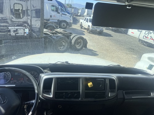 Hino #268, Box Truck, 26' Dry Van, Cummins B6.7 Diesel, 260 HP, 208354 mi, 2020 - Image 5
