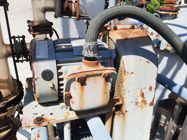 10 gallon Pfaudler reactor, glass lined, 120 psi, jacketed, agit - Image 8