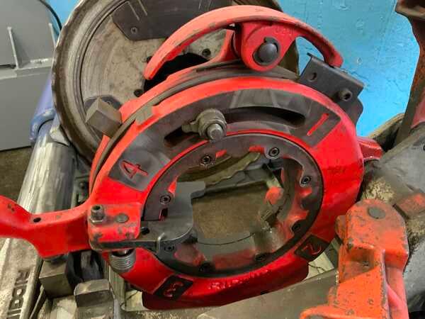 1/4" -4" Ridgid #1224, Pipe Threader, 1/2" to 2" bolt capacity, 2-1/2" to 4" receding die head, 1.5 HP, 36 - Image 3