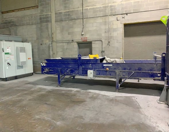 Haas Shred Tech #1500-E, Heavy-Duty Double-Shaft Shredder, 59" x 59" shredding chamber, 27.5" cutting - Image 4