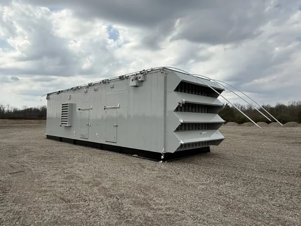 3000 KW Cummins #C3000D6E, diesel generator set, 480 Volts, 60 Hz, Cummins QSK95 engine, enclosure w/o tank - Image 2