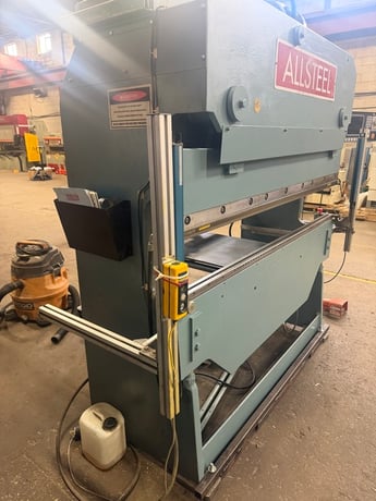 35 Ton, Allsteel #35-6, CNC Hydraulic Press Brake, 6' bending length, 62" between frames, 11.5" open height - Image 3