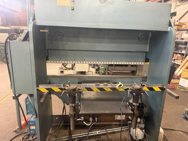 35 Ton, Allsteel #35-6, CNC Hydraulic Press Brake, 6' bending length, 62" between frames, 11.5" open height - Image 9