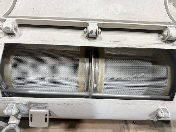 AZO #E650-C1, Rotary Screen, 2 HP Baldor Electric motor, 575 Volts, 2000 - Image 3
