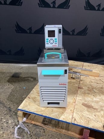 Julambo #F12, Refrigerated/Heating Circulator, Pt100 external temperature sensor, RS-232 interface, 115 Volt - Image 1