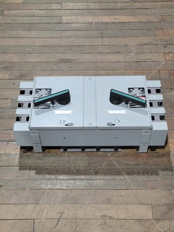 200 Amp, Siemens V7F3244R, Vacu-Break Panelboard Disconnect Switch, 240 Volts, 3P, 3Ph, 25HP - Image 3