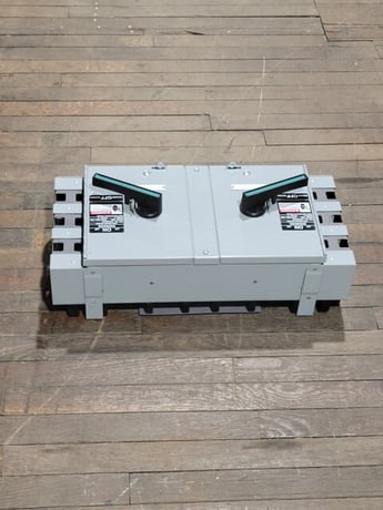 200 Amp, Siemens V7F3244R, Vacu-Break Panelboard Disconnect Switch, 240 Volts, 3P, 3Ph, 25HP - Image 7