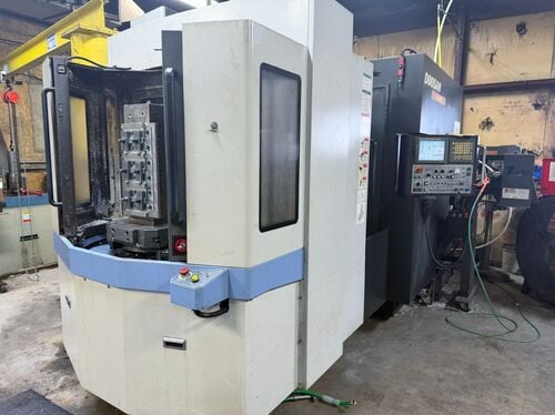 Daewoo Doosan #HC-400, horizontal machining center, 23.6" X, 22" Y, 22.2" Z, 10000 RPM, 25 HP, 40 automatic - Image 2