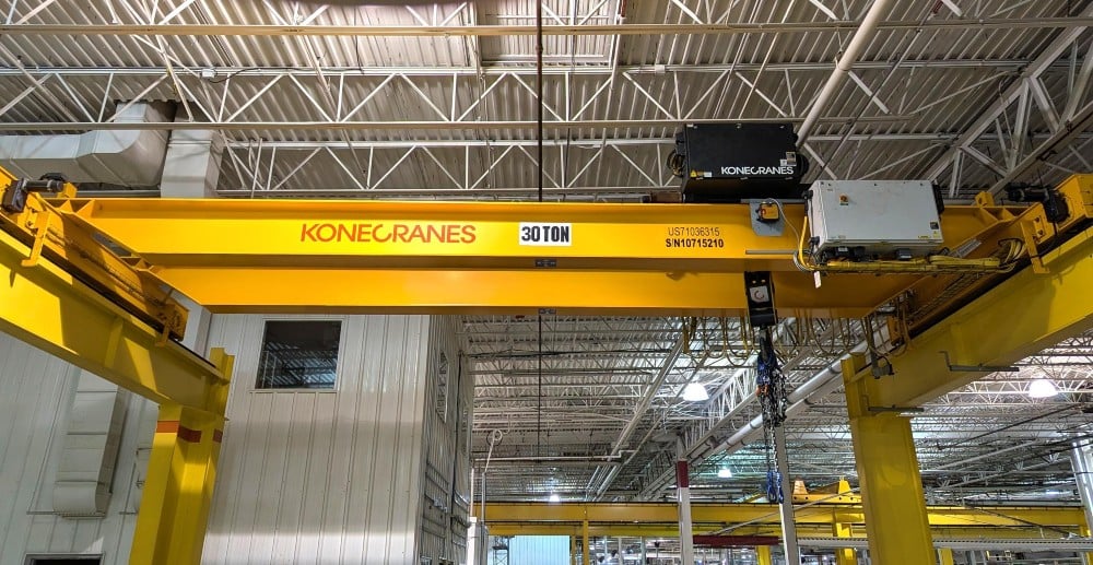 30 Ton, Kone, 29'0" Span, 16' 4" lift, radio, VFD bridge/trolley, 100' (x2) rail/runway/cols, 2015, #2690 - Image 1