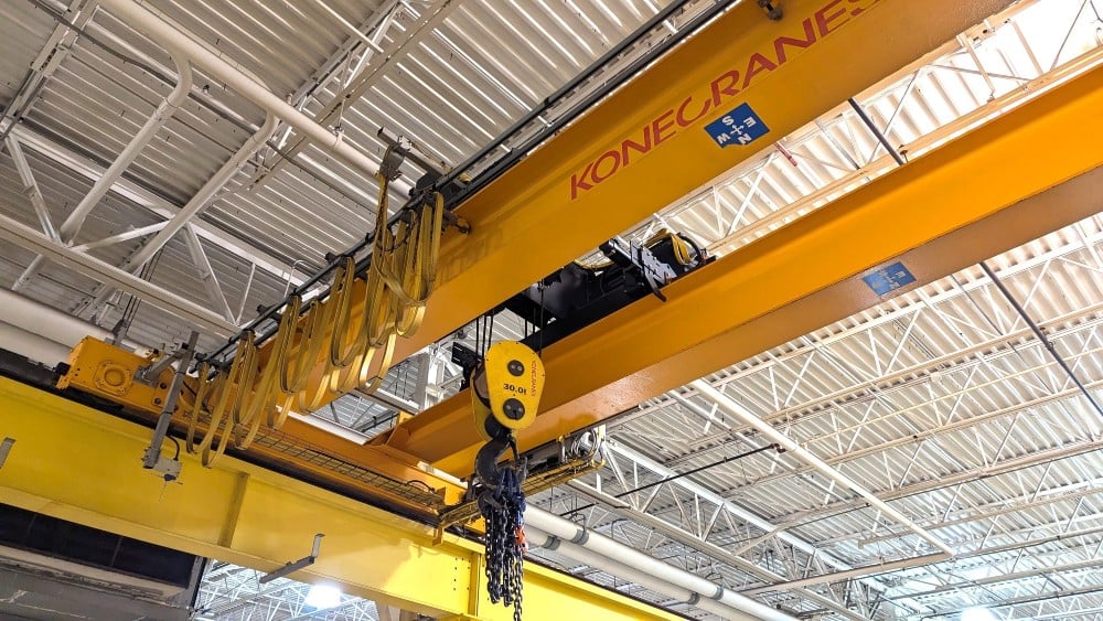 30 Ton, Kone, 29'0" Span, 16' 4" lift, radio, VFD bridge/trolley, 100' (x2) rail/runway/cols, 2015, #2690 - Image 4