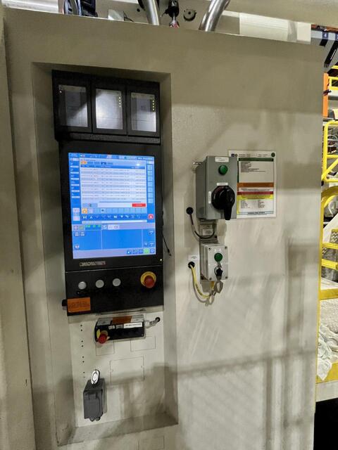 4000 Ton, Krauss Maffei #4000-17200MX, injection molding press, 2017 - Image 9
