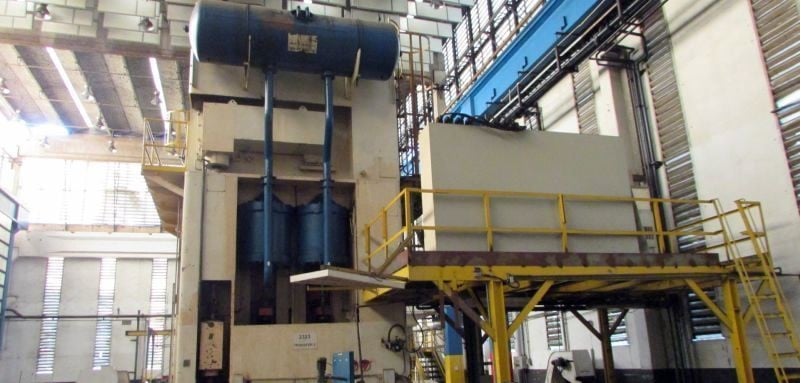3000 Ton, Danly #S2-3000-156-66TF, straight side double crank press, 16" stroke, 46" Shut Height, 15.9" adj. - Image 2