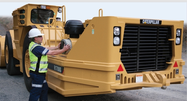 Caterpillar R1700G, Underground Mining Loader, 353 HP Cat C11 diesel engine, 15-ton payload, 6-11.5 yd bucket - Image 6