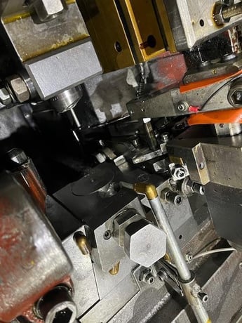 .63" x 5" Asahi Okuma #AOS-10, Cold Header, 1-die, 2-blow, 180 pieces/min., single plane wire straightener - Image 7